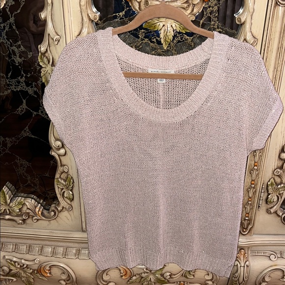 Banana Republic Sweaters - Banana Republic Soft Pink Knit Sweater